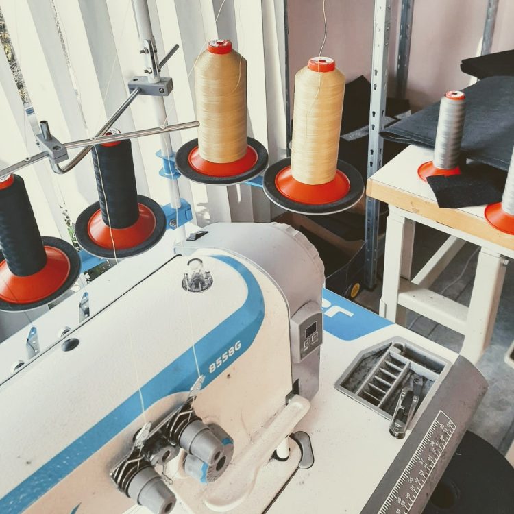 Sewing machine and thread in the Gronest workshop