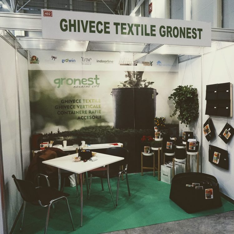 Gronest at a growing industry exhibition.